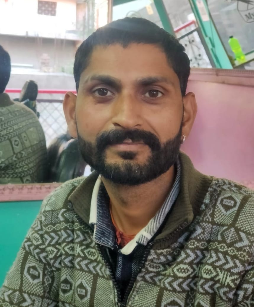परिचर्चा-शीला।-स्वयं परिचर्चा-शीला।-स्वयं