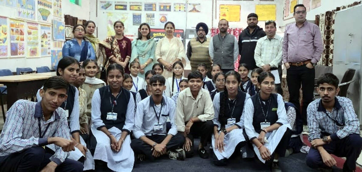 पिलखनी गांव स्थित राजकीय वरिष्ठ माध्यमिक विद्यालय में खंड स्तरीय स्किल प्रतियोगिता करवाई गई। सं पिलखनी गांव स्थित राजकीय वरिष्ठ माध्यमिक विद्यालय में खंड स्तरीय स्किल प्रतियोगिता करवाई गई। सं