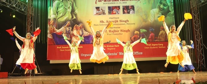 22...रोहतक एमडीयू के टैगोर सभागार में क्षेत्रीय युवा महोत्सव यूनिफेस्ट-2025 में कोरियोग्राफी की 22...रोहतक एमडीयू के टैगोर सभागार में क्षेत्रीय युवा महोत्सव यूनिफेस्ट-2025 में कोरियोग्राफी की