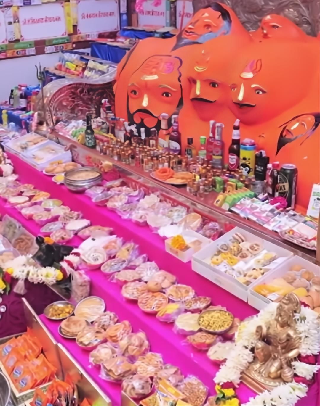 56 भैरव को लगा 1500 से अधिक वस्तुओ का विशेष भोग