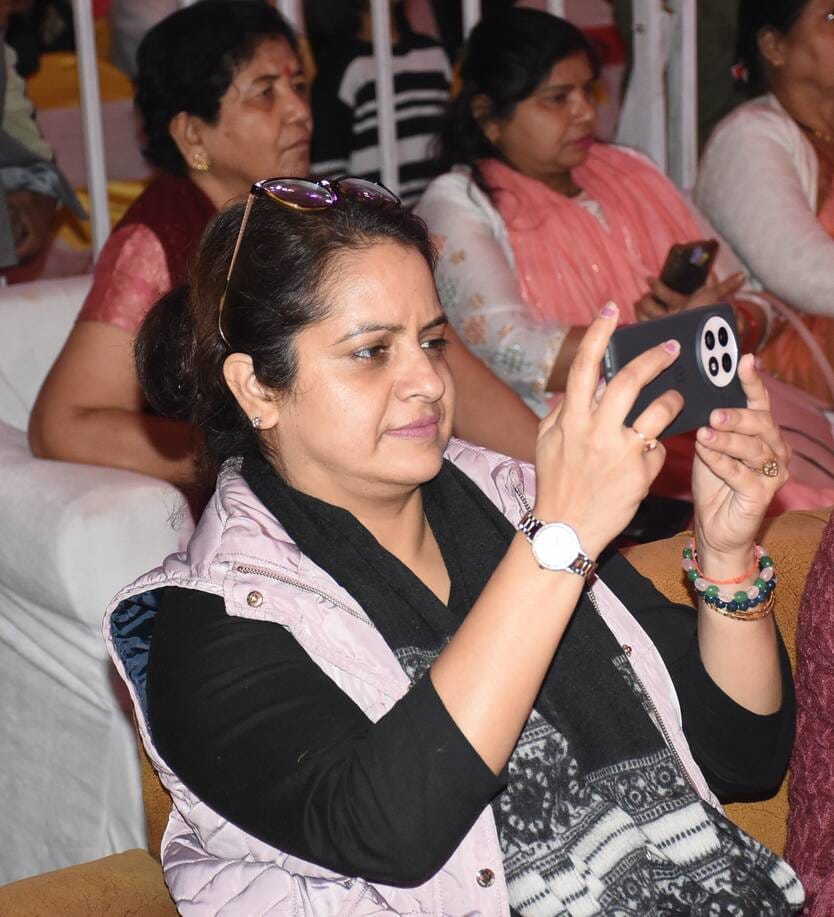 बीरबल साहनी मार्ग पर पं. गोविन्द बल्लभ पंत पर्वतीय सांस्कृतिक उपवन में चल रहे उत्तराखंड महोत्सव