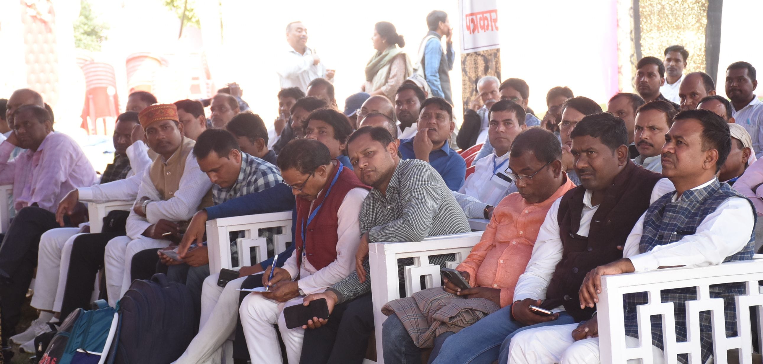 बीरबल साहनी मार्ग पर पं. गोविन्द बल्लभ पंत पर्वतीय सांस्कृतिक उपवन में चल रहे उत्तराखंड महोत्सव