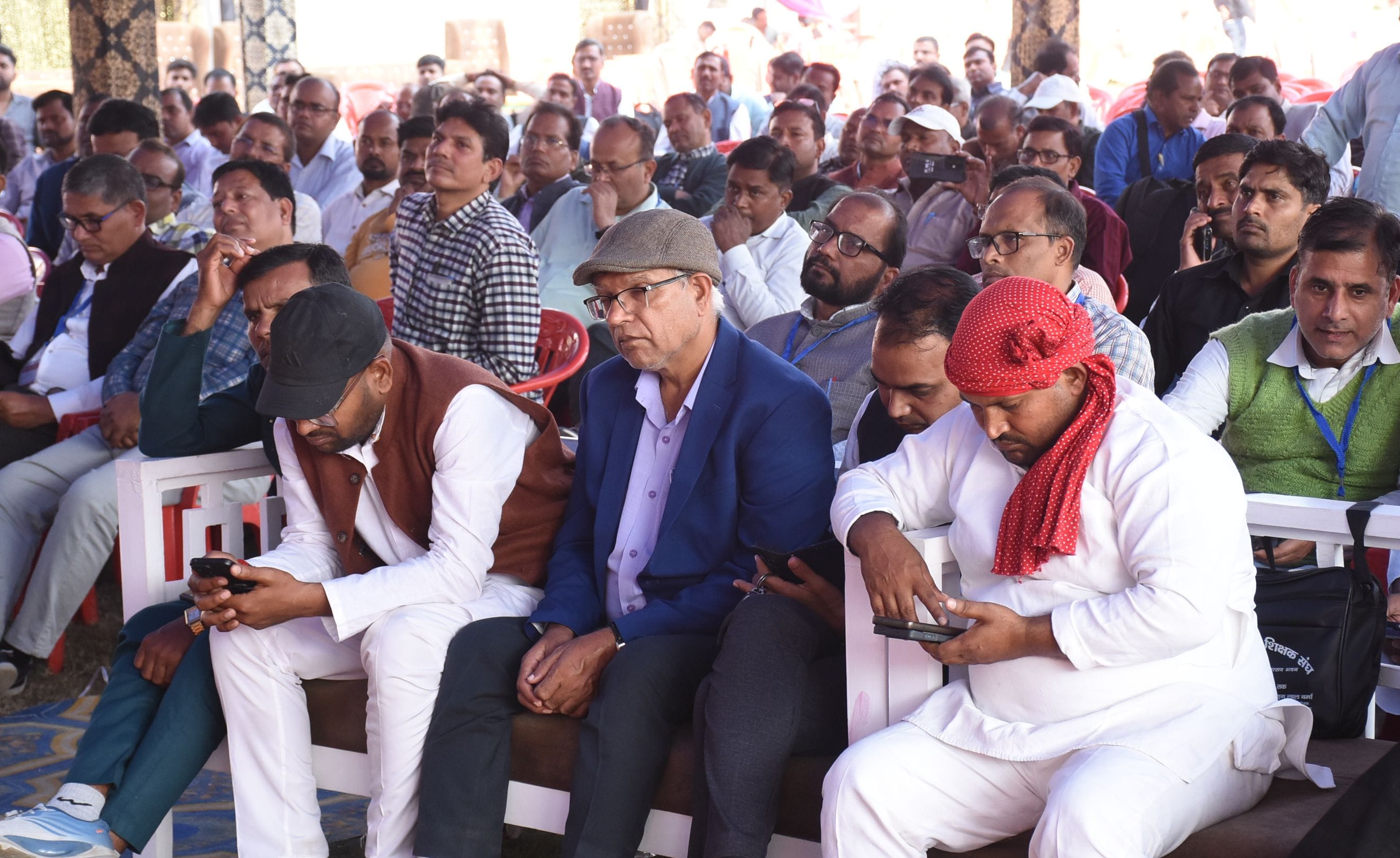 बीरबल साहनी मार्ग पर पं. गोविन्द बल्लभ पंत पर्वतीय सांस्कृतिक उपवन में चल रहे उत्तराखंड महोत्सव