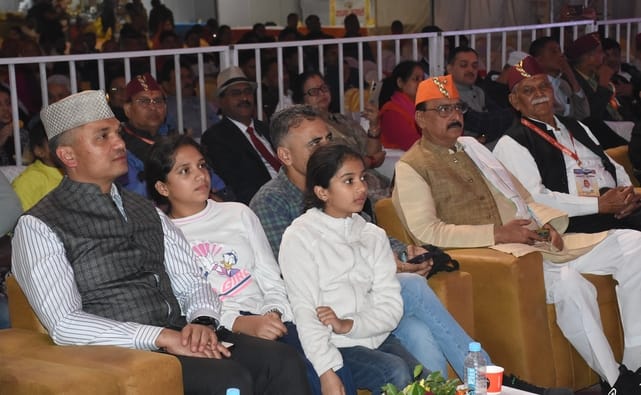 बीरबल साहनी मार्ग पर पं. गोविन्द बल्लभ पंत पर्वतीय सांस्कृतिक उपवन में चल रहे उत्तराखंड महोत्सव