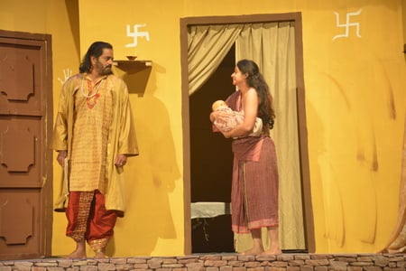 मोहन राकेश के 1958 में लिखे गए प्रसिद्ध नाटक ‘आषाढ़ का एक दिन’ का मंचन मंगलवार को संगीत नाटक अक