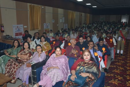 नेशनल पीजी कॉलेज में मंगलवार को युवा कल्याण व प्रांतीय रक्षक दल विभाग की ओर से आयोजित विकसित भा नेशनल पीजी कॉलेज में मंगलवार को युवा कल्याण व प्रांतीय रक्षक दल विभाग की ओर से आयोजित विकसित भा