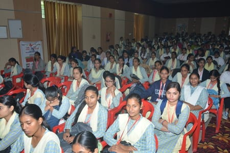 नेशनल पीजी कॉलेज में मंगलवार को युवा कल्याण व प्रांतीय रक्षक दल विभाग की ओर से आयोजित विकसित भा नेशनल पीजी कॉलेज में मंगलवार को युवा कल्याण व प्रांतीय रक्षक दल विभाग की ओर से आयोजित विकसित भा
