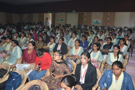 नेशनल पीजी कॉलेज में मंगलवार को युवा कल्याण व प्रांतीय रक्षक दल विभाग की ओर से आयोजित विकसित भा नेशनल पीजी कॉलेज में मंगलवार को युवा कल्याण व प्रांतीय रक्षक दल विभाग की ओर से आयोजित विकसित भा