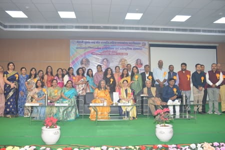 नेशनल पीजी कॉलेज में मंगलवार को युवा कल्याण व प्रांतीय रक्षक दल विभाग की ओर से आयोजित विकसित भा नेशनल पीजी कॉलेज में मंगलवार को युवा कल्याण व प्रांतीय रक्षक दल विभाग की ओर से आयोजित विकसित भा