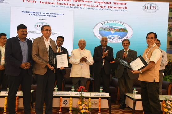 भारतीय विषविज्ञान अनुसंधान संस्थान में आयोजित सम्मेलन। भारतीय विषविज्ञान अनुसंधान संस्थान में आयोजित सम्मेलन।