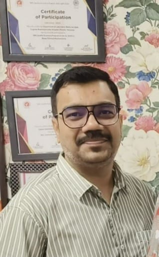डॉ. देवेन्द्र यादव डॉ. देवेन्द्र यादव