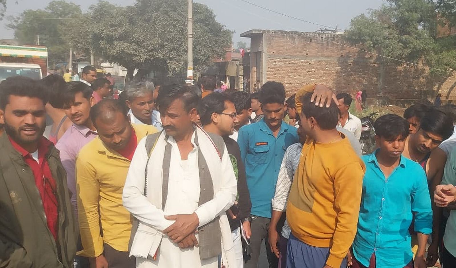 इसी बाइक पर सवार थे दोनो भाई। संवाद