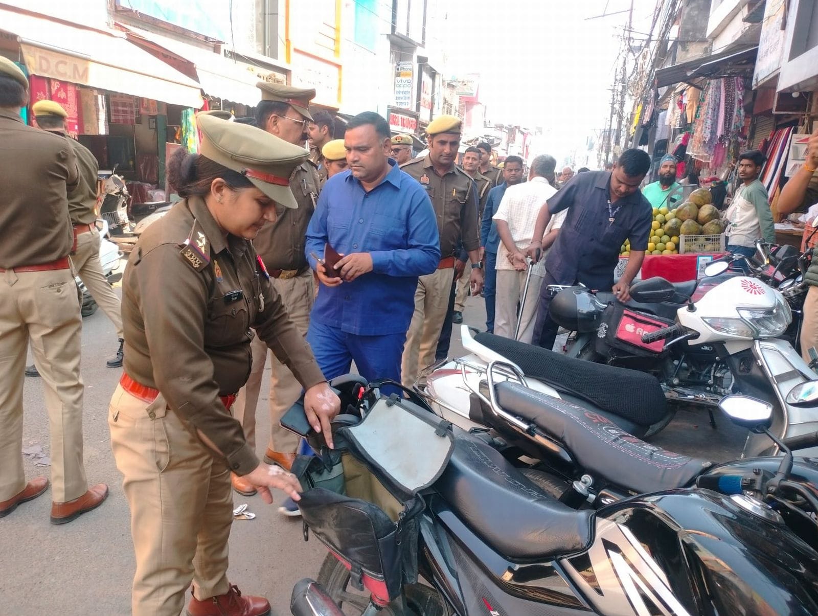अजंता होटल पर लगे कैमरे खराब। संवाद अजंता होटल पर लगे कैमरे खराब। संवाद
