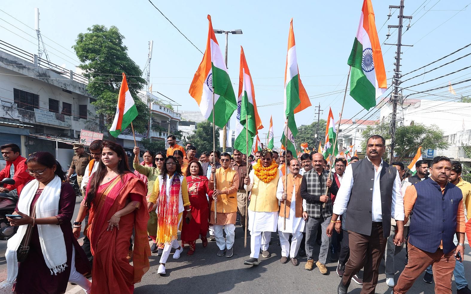 भाजपा की ओर से सरदार वल्लभ भाई पटेल की 150वीं जयंती पर राष्ट्रीय एकता यात्रा निकाली गई। भाजपा की ओर से सरदार वल्लभ भाई पटेल की 150वीं जयंती पर राष्ट्रीय एकता यात्रा निकाली गई।