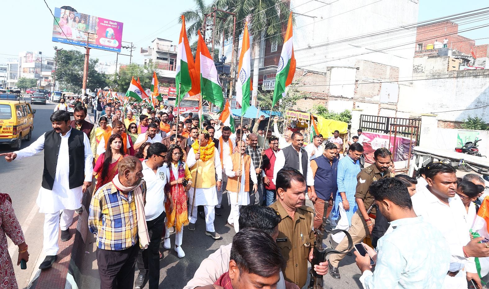 भाजपा की ओर से सरदार वल्लभ भाई पटेल की 150वीं जयंती पर राष्ट्रीय एकता यात्रा निकाली गई। भाजपा की ओर से सरदार वल्लभ भाई पटेल की 150वीं जयंती पर राष्ट्रीय एकता यात्रा निकाली गई।