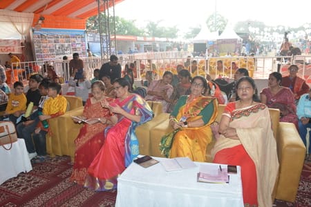 बीरबल साहनी मार्ग सि्थत पं. गोविंद वल्लभ पंत पर्वतीय सांस्कृतिक उपवन में बृहस्पतिवार को देवभूमि बीरबल साहनी मार्ग सि्थत पं. गोविंद वल्लभ पंत पर्वतीय सांस्कृतिक उपवन में बृहस्पतिवार को देवभूमि