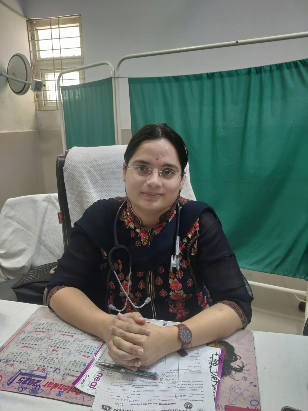 डॉ. शालिनी, स्त्री रोग विशेषज्ञ, मेडिकल कॉलेज