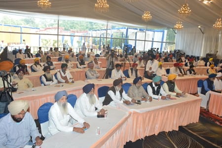 सिक्खी मेरी पहचान फाउंडेशन व भारतीय सिक्ख संगठन ने आशियाना स्थित एक क्लब में बृहस्पतिवार को विच सिक्खी मेरी पहचान फाउंडेशन व भारतीय सिक्ख संगठन ने आशियाना स्थित एक क्लब में बृहस्पतिवार को विच