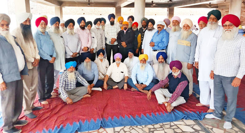शाहाबाद। बैठक के हिस्सा लेते सदस्य। विज्ञप्ति