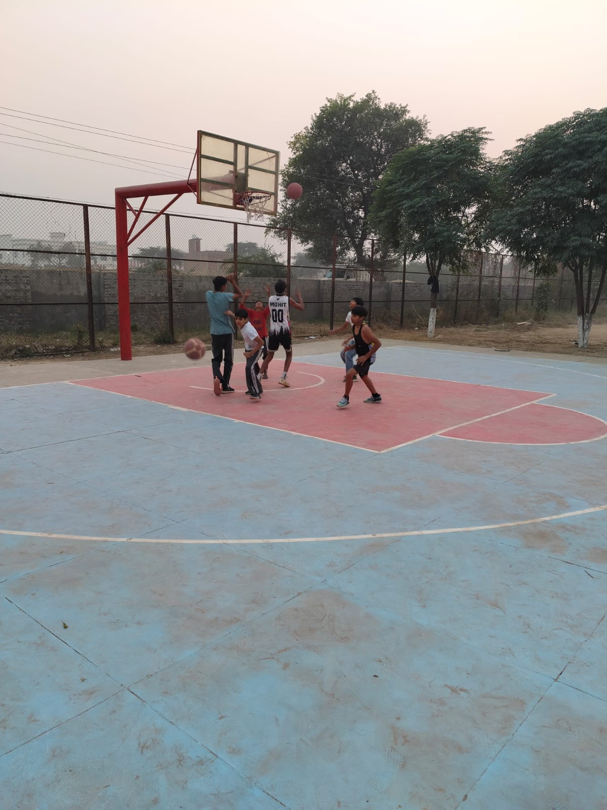 डबवाली। पुलिस की ओर से करवाई जाने वाली खेल प्रतियोगिता में भाग लेते हुए खिलाड़ी। पुलिस डबवाली। पुलिस की ओर से करवाई जाने वाली खेल प्रतियोगिता में भाग लेते हुए खिलाड़ी। पुलिस