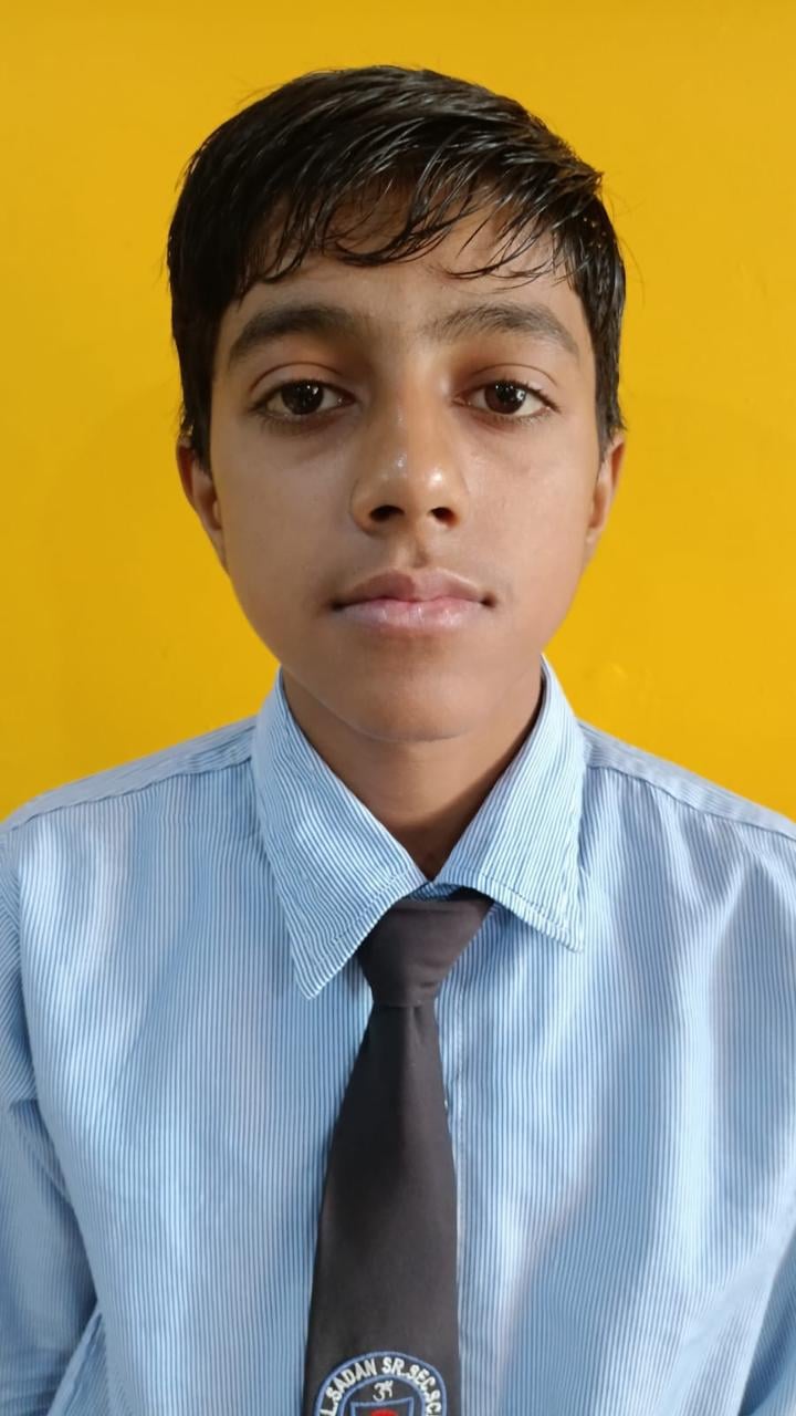 एसएस बाल सदन स्कूल में पुलिस की पाठशाला में मौजूद छात्र-छात्राएं व थाना प्रभारी नरेश कुमार । एसएस बाल सदन स्कूल में पुलिस की पाठशाला में मौजूद छात्र-छात्राएं व थाना प्रभारी नरेश कुमार ।