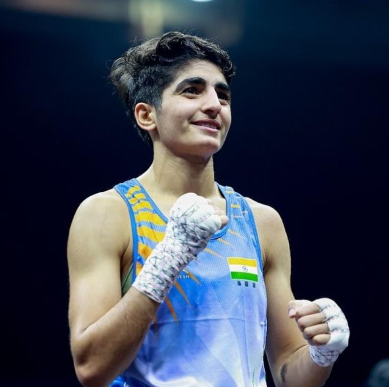 02 एमडीयू में आयोजित इंटर कॉलेज प्रतियोगिता में खेलता खिलाड़ी। स्रोत:एमडीयू 02 एमडीयू में आयोजित इंटर कॉलेज प्रतियोगिता में खेलता खिलाड़ी। स्रोत:एमडीयू
