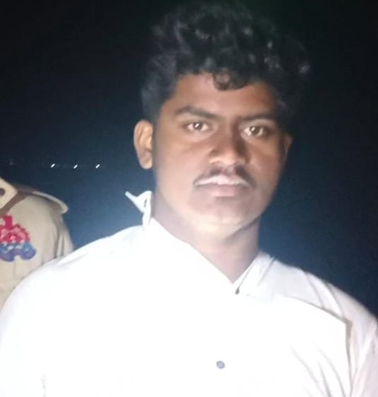 22 मुठभेड़ में पुलिस की गोली से घायल आरोपी नीरज। श्रोत-पुलिस 22 मुठभेड़ में पुलिस की गोली से घायल आरोपी नीरज। श्रोत-पुलिस