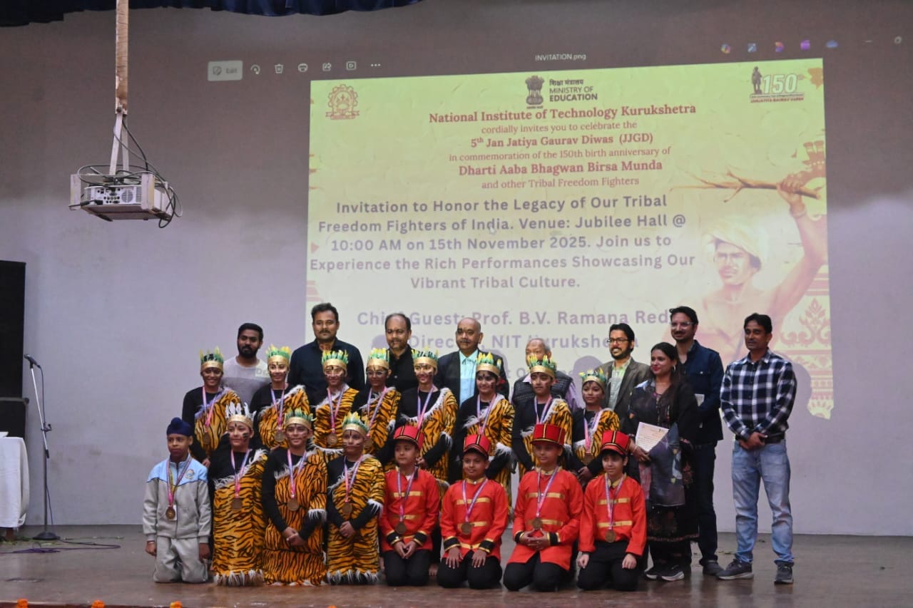 कुरुक्षेत्र। कलाकारों को प्रोत्साहित करतममुख्यातिथि व अन्य सदस्य। संवाद