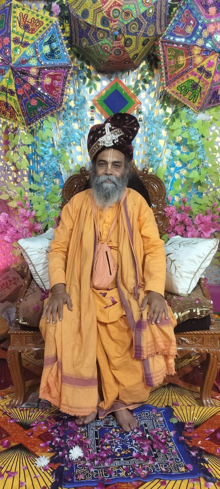 श्रीमद् भागवत कथा में मौजूद श्रद्धालु स्रोत संवाद श्रीमद् भागवत कथा में मौजूद श्रद्धालु स्रोत संवाद