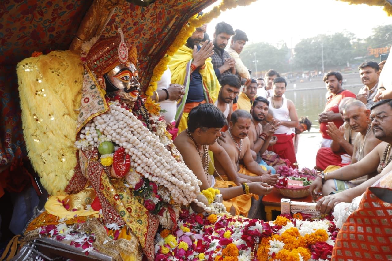 महाकाल की निकली सवारी