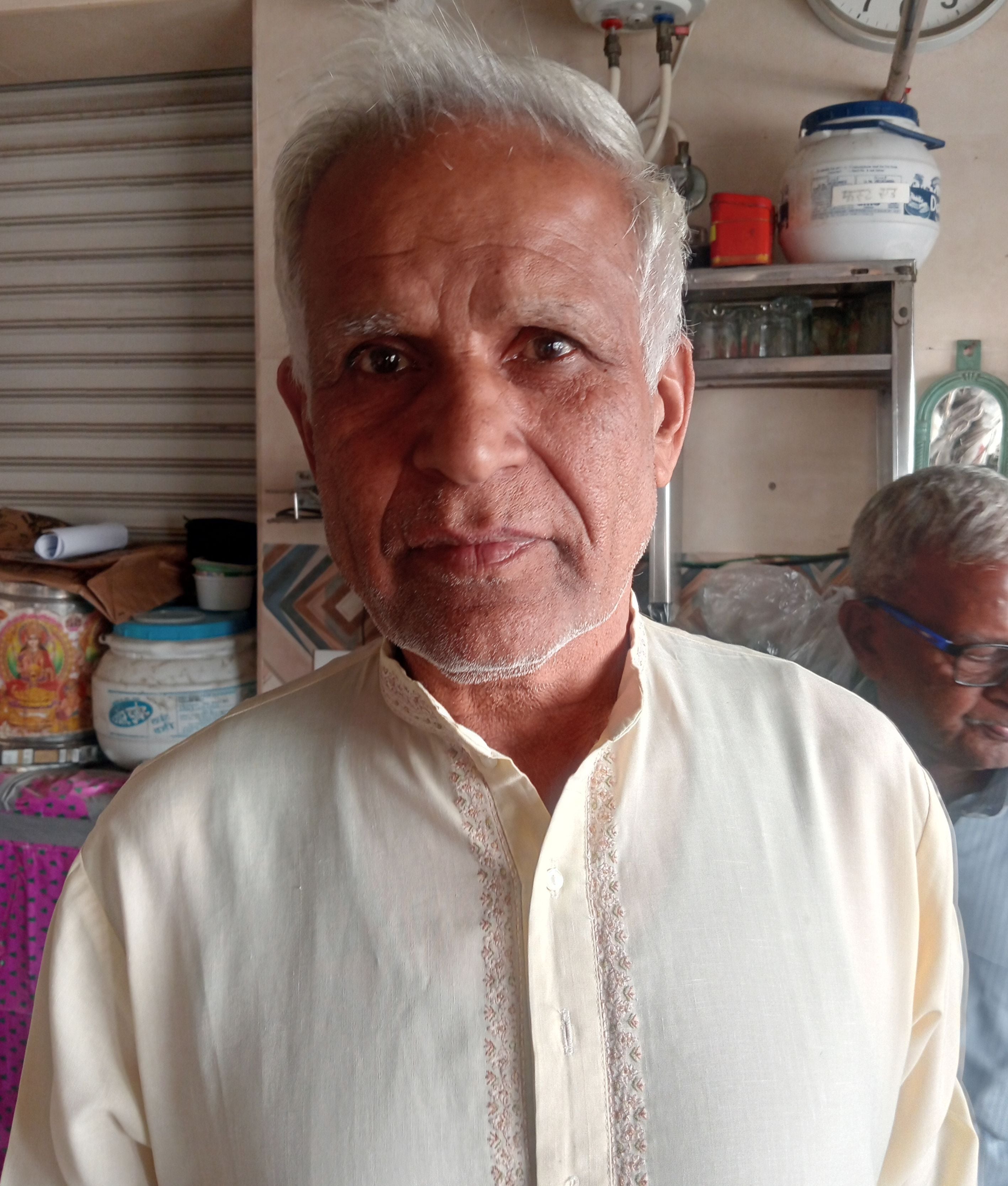 फोटो 10- सोनीपत स्टेशन के प्लेटफार्म एक पर यात्रियों को पानी पिलाते नर सेवा, नारायण सेवा समिति फोटो 10- सोनीपत स्टेशन के प्लेटफार्म एक पर यात्रियों को पानी पिलाते नर सेवा, नारायण सेवा समिति