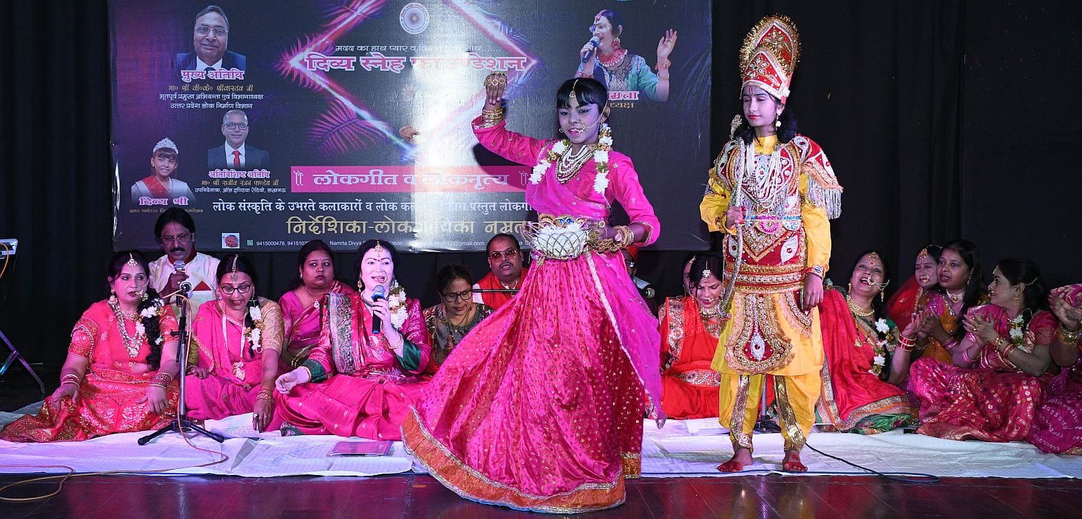गोमतीनगर स्थित अंतरराष्ट्रीय बौद्ध शोध संस्थान के सभागार में रविवार को संस्कृति विभाग एवं दिव्य गोमतीनगर स्थित अंतरराष्ट्रीय बौद्ध शोध संस्थान के सभागार में रविवार को संस्कृति विभाग एवं दिव्य