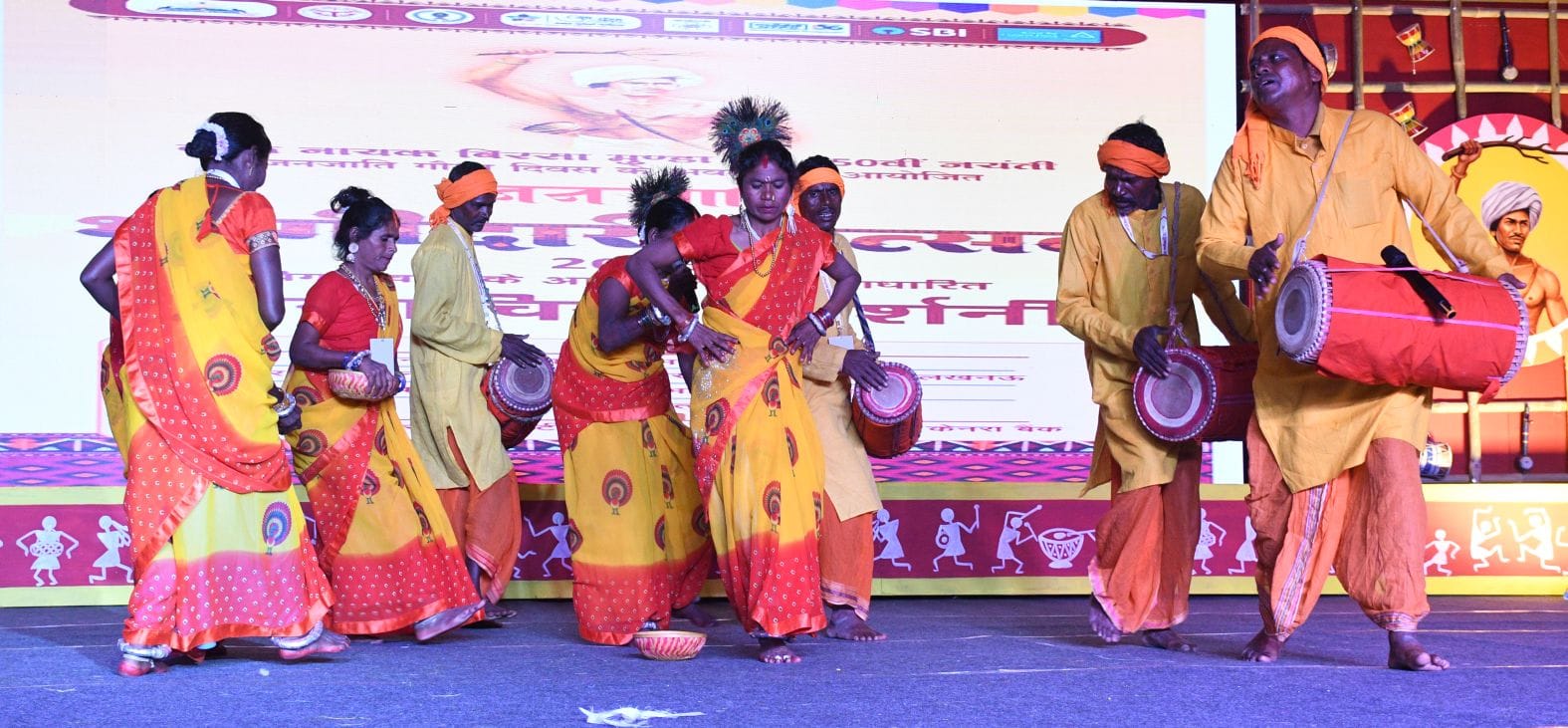  गोमतीनगर स्थित इंदिरा गांधी प्रतिष्ठान परिसर में रविवार को जनजाति भागीदारी उत्सव के चौथे दिन प
