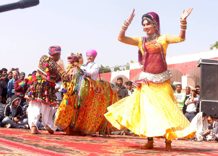 कुरुक्षेत्र। अवध की होली लोकनृत्य की प्रस्तुति देते उत्तरप्रदेश कलाकार। संवाद
