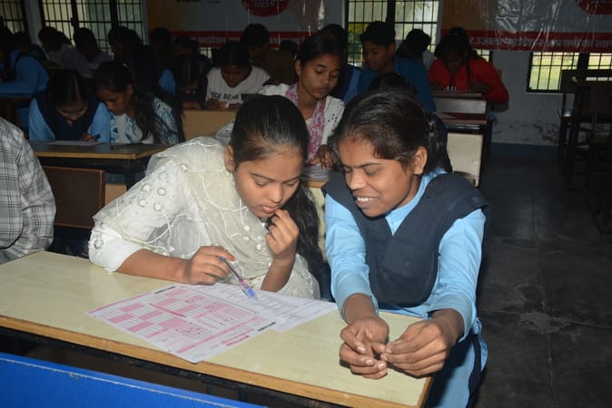 लखनऊ में मोहान रोड स्थित राजकीय दृष्टिबाधित बालिका इंटर कॉलेज परिसर में छात्राओं ने सफलतापूर्वक लखनऊ में मोहान रोड स्थित राजकीय दृष्टिबाधित बालिका इंटर कॉलेज परिसर में छात्राओं ने सफलतापूर्वक