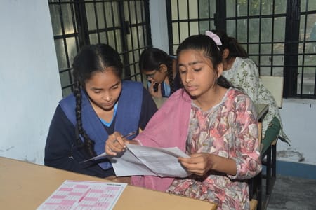 लखनऊ में मोहान रोड स्थित राजकीय दृष्टिबाधित बालिका इंटर कॉलेज परिसर में छात्राओं ने सफलतापूर्वक लखनऊ में मोहान रोड स्थित राजकीय दृष्टिबाधित बालिका इंटर कॉलेज परिसर में छात्राओं ने सफलतापूर्वक
