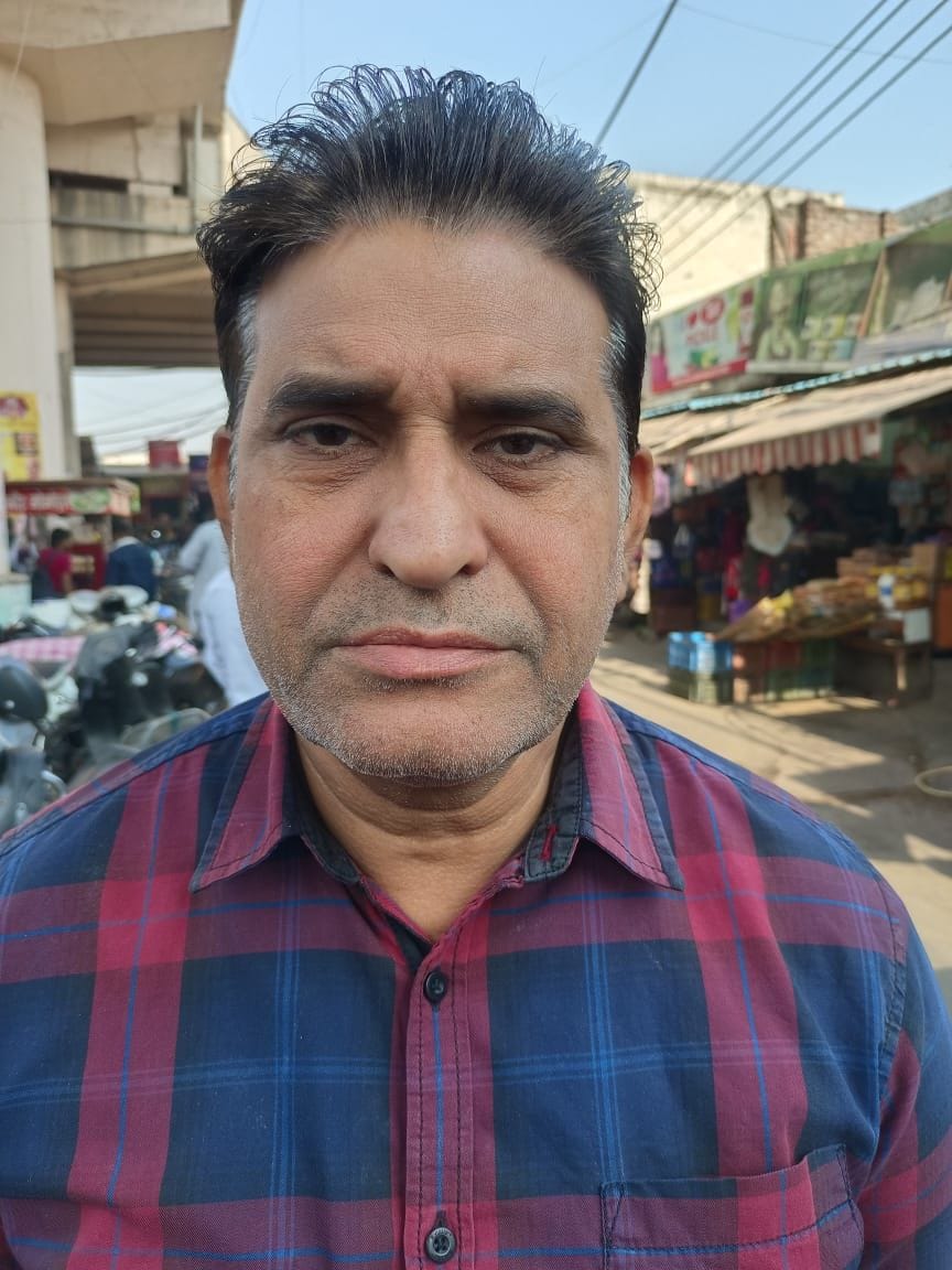 6 आशु, प्रधान, कच्चा बेरी, रोड मार्केट एसोसिएशन। 6 आशु, प्रधान, कच्चा बेरी, रोड मार्केट एसोसिएशन।