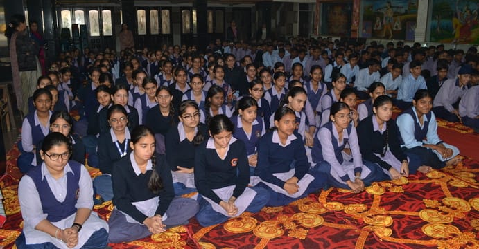 आवाज उठाने के लिए सही और गलत का पता होना जरूरी