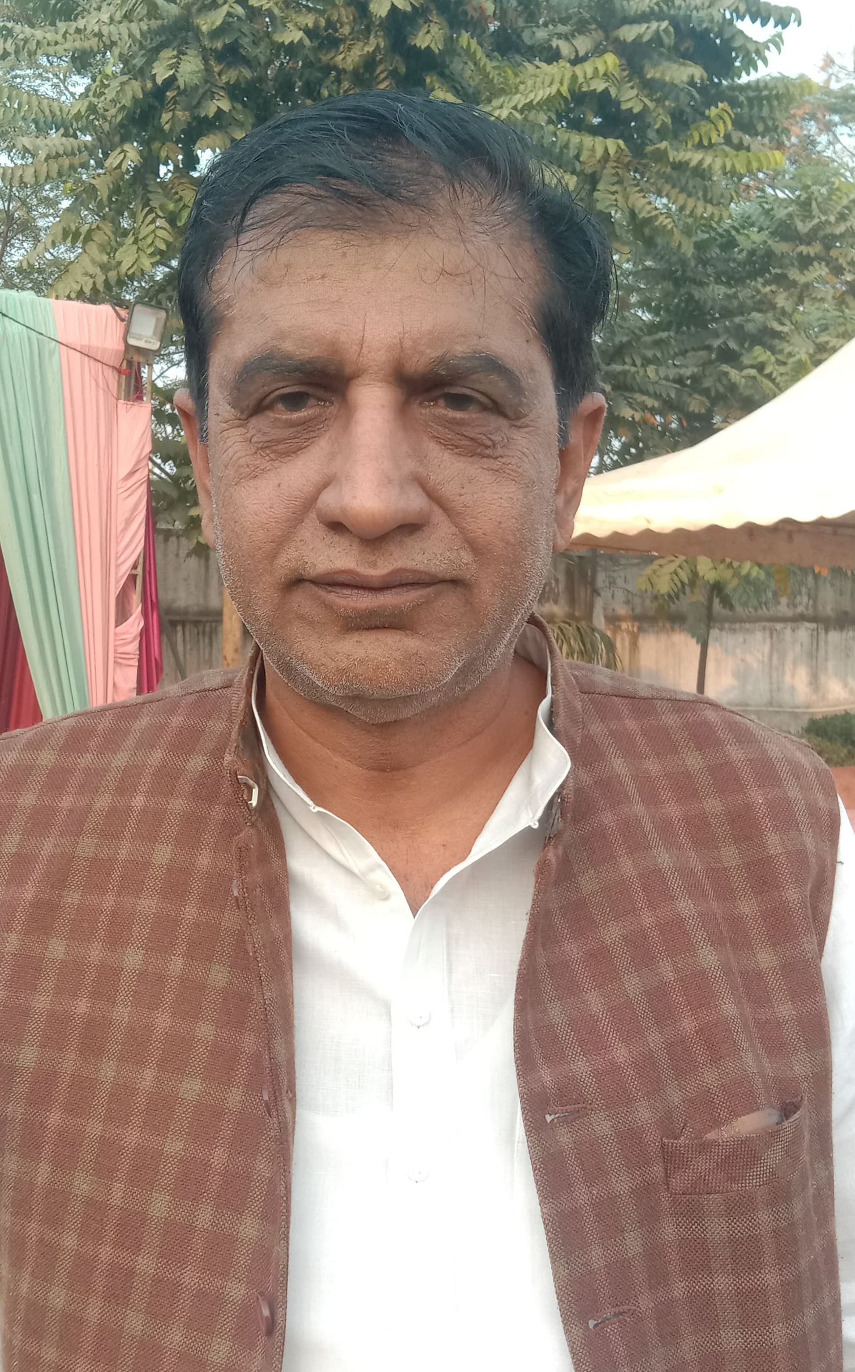 फोटो :23: सोनीपत में बीसवां मील-बहादुरगढ़ स्टेट हाईवे पर दुकानों के आगे भरा पानी। संवाद फोटो :23: सोनीपत में बीसवां मील-बहादुरगढ़ स्टेट हाईवे पर दुकानों के आगे भरा पानी। संवाद