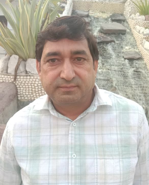 फोटो :23: सोनीपत में बीसवां मील-बहादुरगढ़ स्टेट हाईवे पर दुकानों के आगे भरा पानी। संवाद फोटो :23: सोनीपत में बीसवां मील-बहादुरगढ़ स्टेट हाईवे पर दुकानों के आगे भरा पानी। संवाद