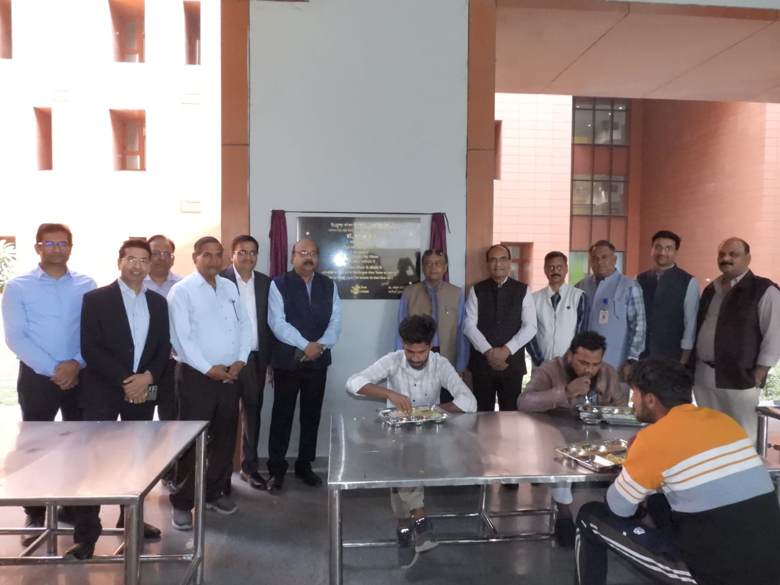 कैंसर संस्थान में तीमारदारों को निशुल्क भोजन सेवा का शुभारंभ