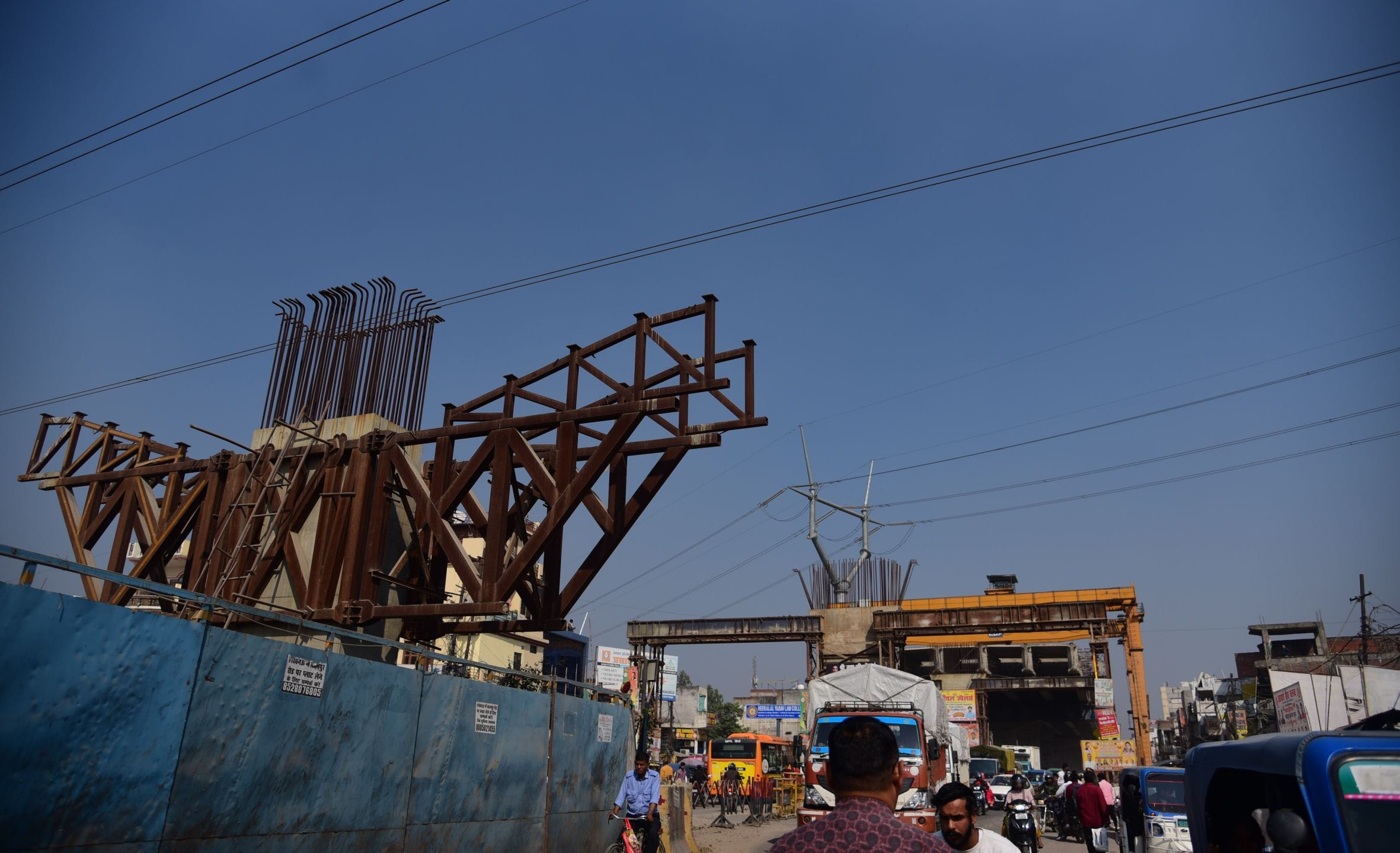 निर्मार्णाधीन लखनऊ-कानपुर एक्सप्रेसवे।