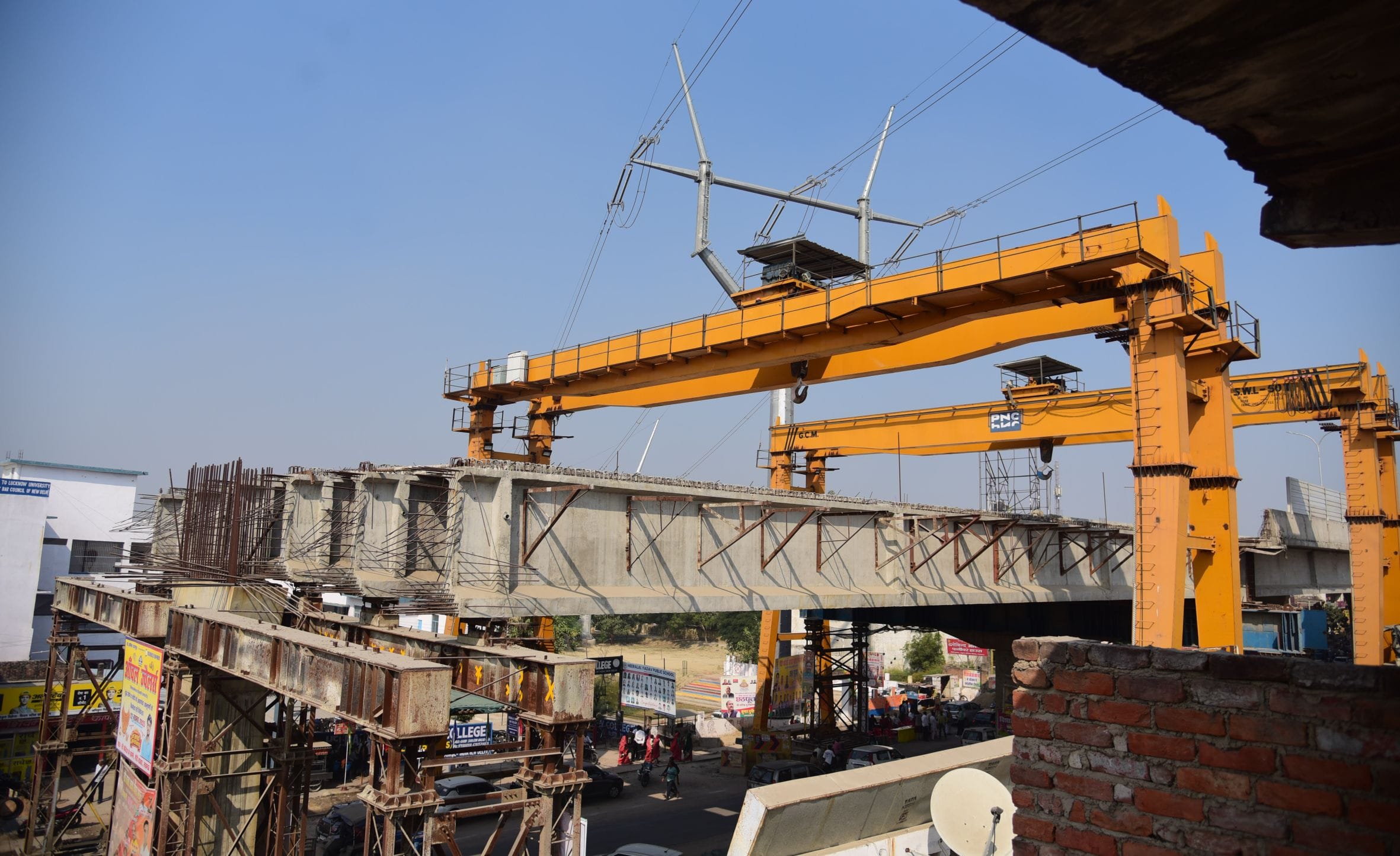 निर्मार्णाधीन लखनऊ-कानपुर एक्सप्रेसवे।