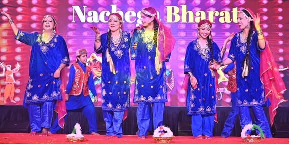उत्तराखंड महोत्सव में कलाकारों की शानदार प्रस्तुतियों ने दर्शकों को किया मंत्रमुग्ध। -संवाद