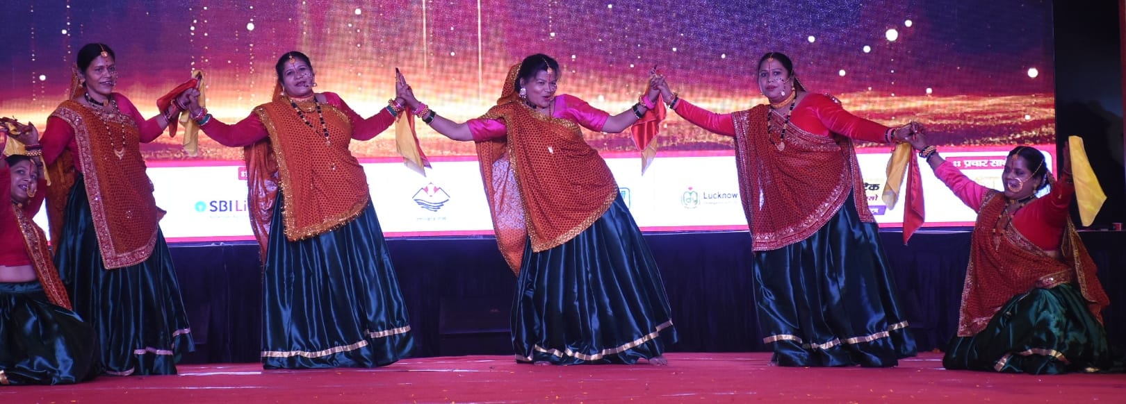 उत्तराखंड महोत्सव में कलाकारों की शानदार प्रस्तुतियों ने दर्शकों को किया मंत्रमुग्ध। -संवाद