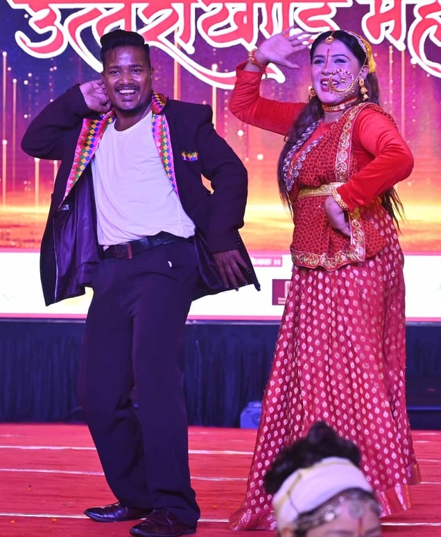 उत्तराखंड महोत्सव में कलाकारों की शानदार प्रस्तुतियों ने दर्शकों को किया मंत्रमुग्ध। -संवाद
