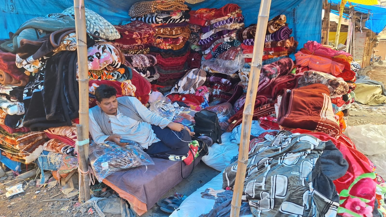 वकील अहमद,  थोक व्यापारी