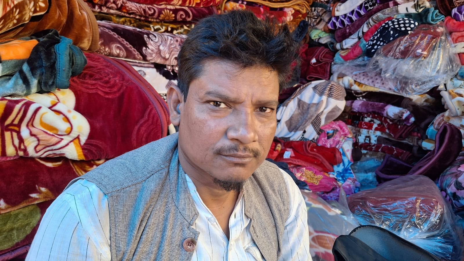 वकील अहमद,  थोक व्यापारी