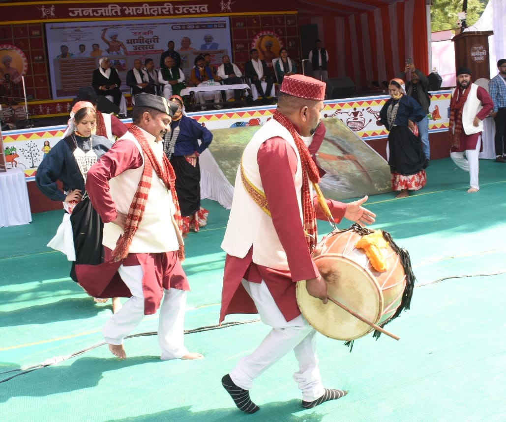 गोमतीनगर स्थित इंदिरा गांधी प्रतिष्ठान में 13 से 18 नवंबर तक चले जनजाति भागीदारी उत्सव का मंगलव गोमतीनगर स्थित इंदिरा गांधी प्रतिष्ठान में 13 से 18 नवंबर तक चले जनजाति भागीदारी उत्सव का मंगलव