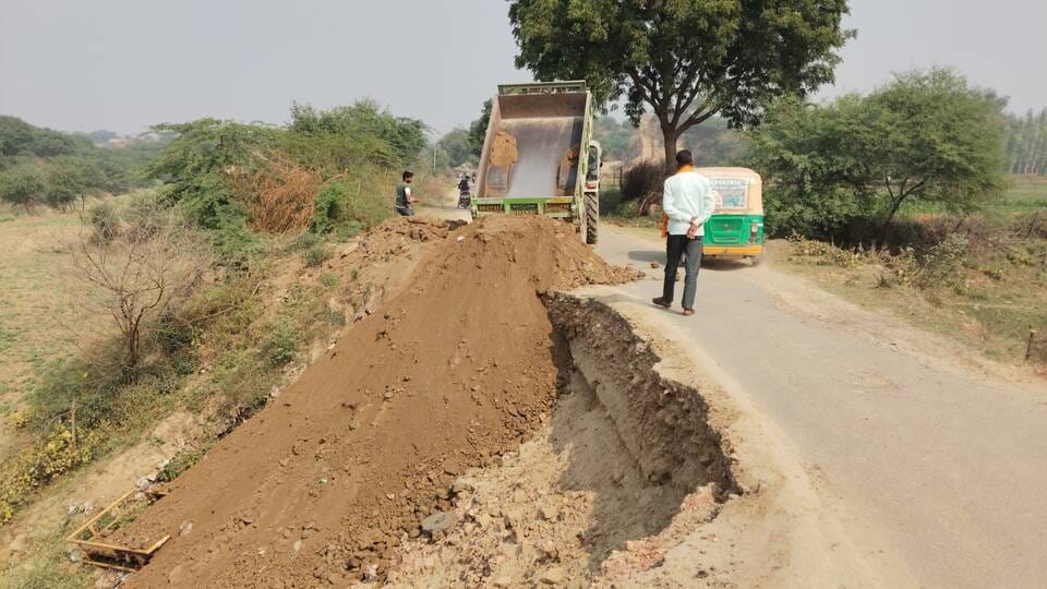 खेलते समय पानी से भरे बाल्टी में अचानक गिरा मासूम बच्चा हुई मौत खेलते समय पानी से भरे बाल्टी में अचानक गिरा मासूम बच्चा हुई मौत